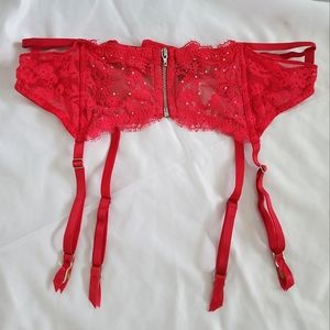 Victoria's Secret | Red Lace Garter Belt | M/L